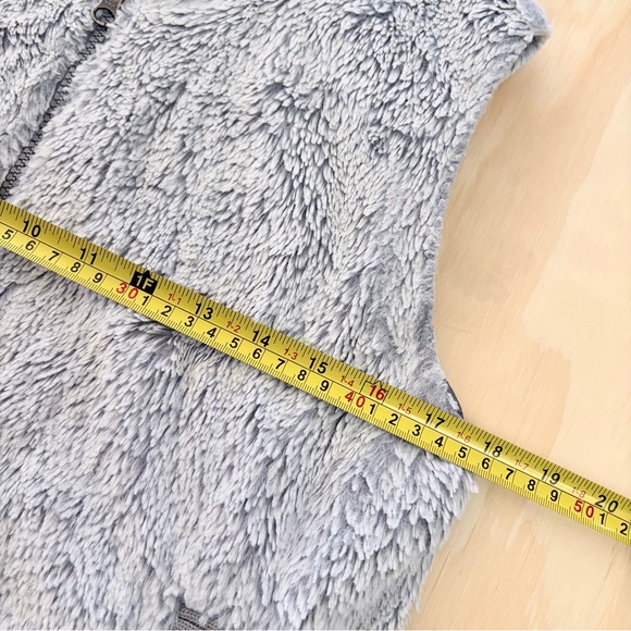 Patagonia Conejo Vest Women’s Small Gray Hooded High Pile Fleece - Picture 6 of 8